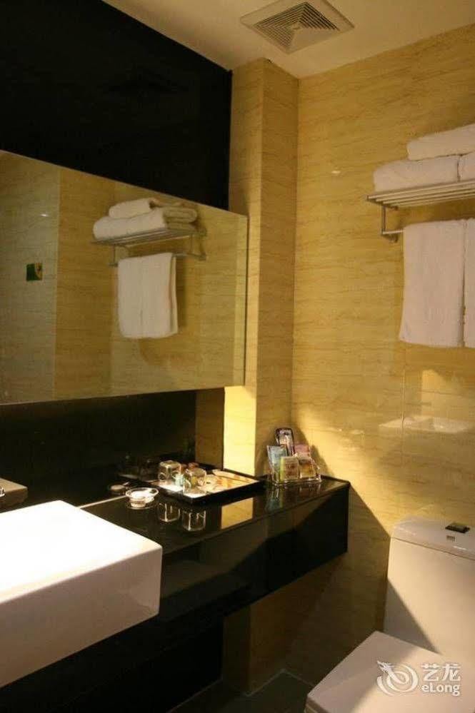 Bella Ingenious Hotel ตงอิ๋ง ภายนอก รูปภาพ